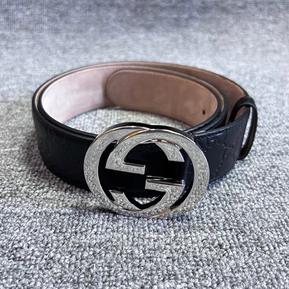 Iconic Gucci Leather Belt - Picture 1 of 7